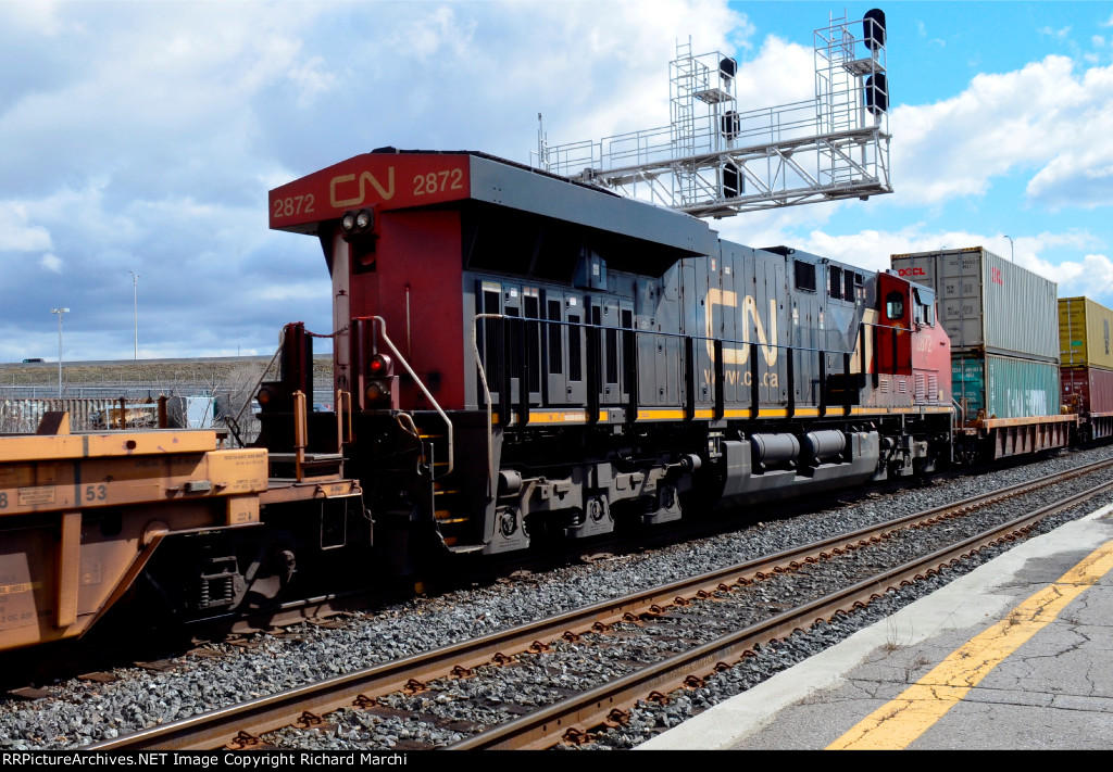 CN 2872